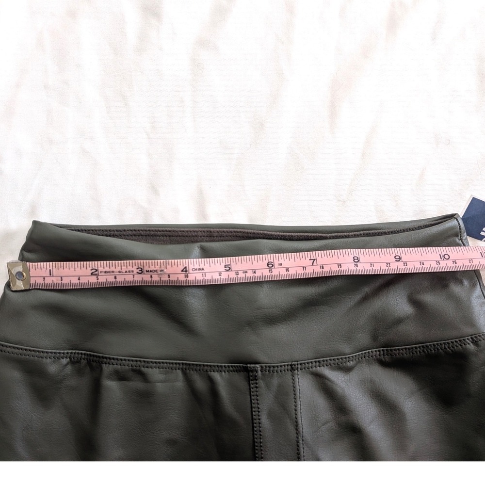 NWT Offline by AERIE Real Luxe Olive Green Faux Leather Hi-Rise Leggings SMALL - Picture 5 of 9